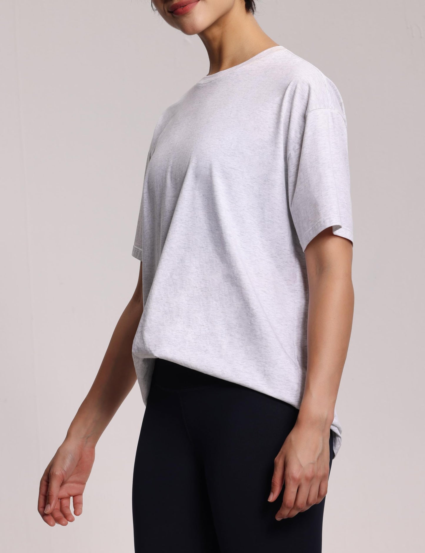 THE GYM PEOPLE Women's Casual Oversized T-Shirts Summer Crewneck Short Sleeve Workout Basic Tee Tops